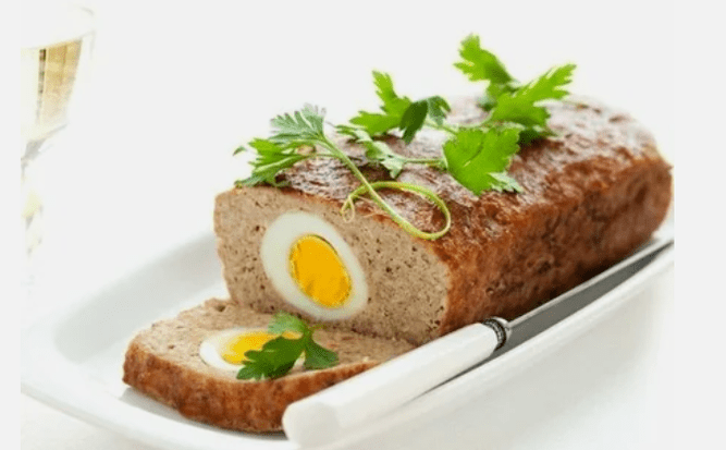 Meat rolls with eggs on Dukan diet