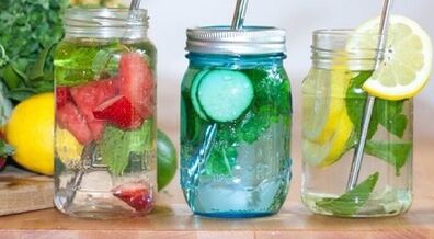 Sample 7-day drinking and eating menu