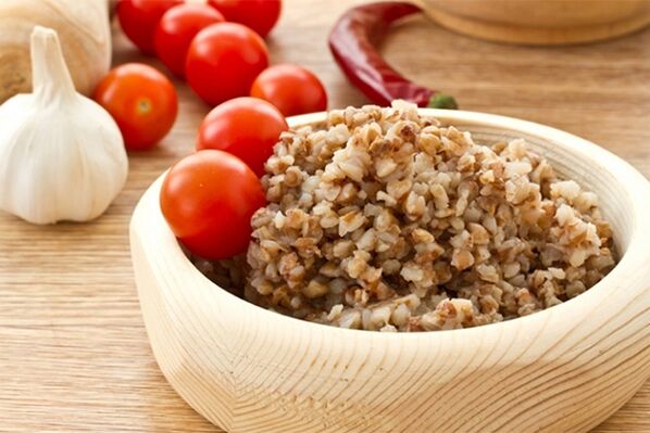 Buckwheat vegetable porridge